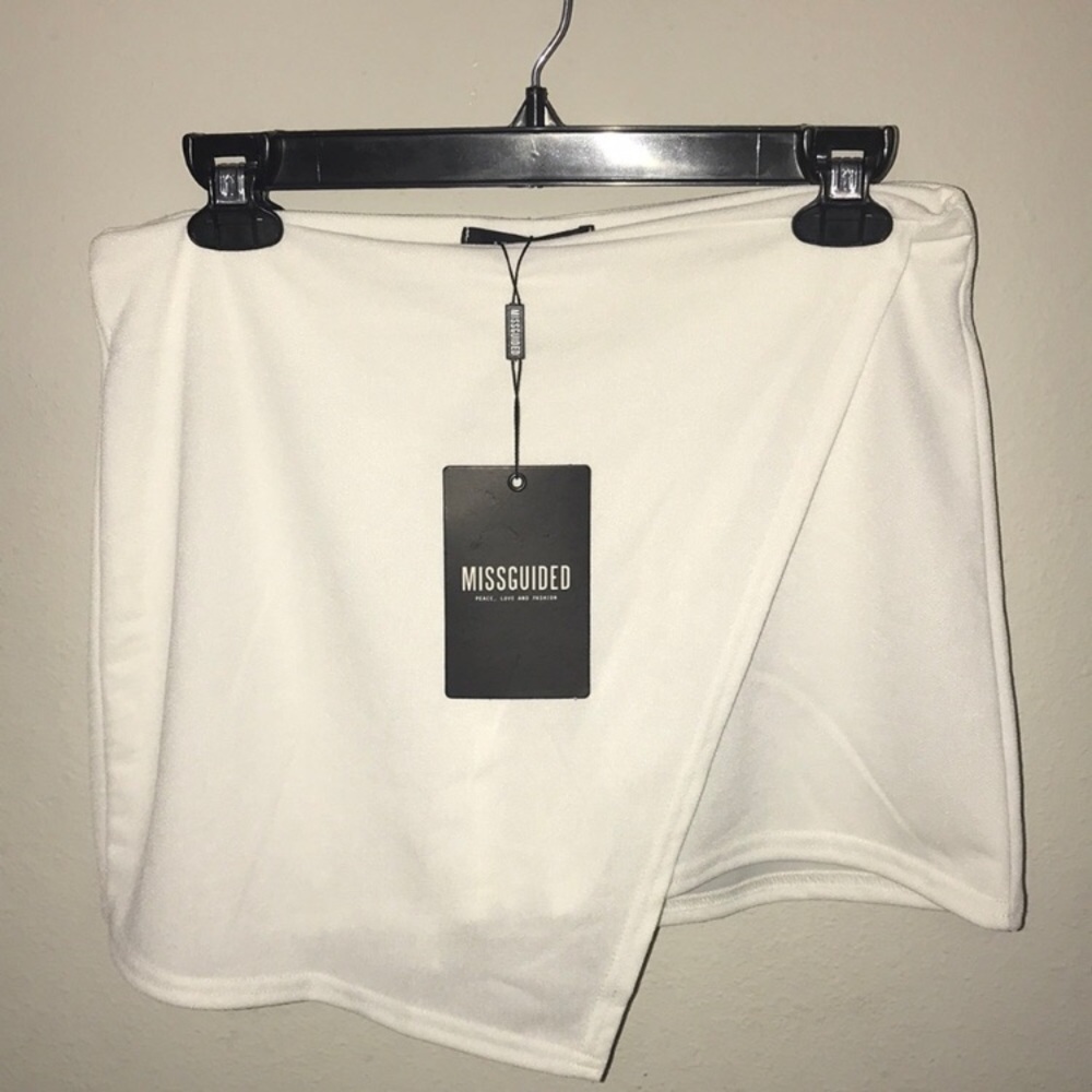 Misguided white envelope skort